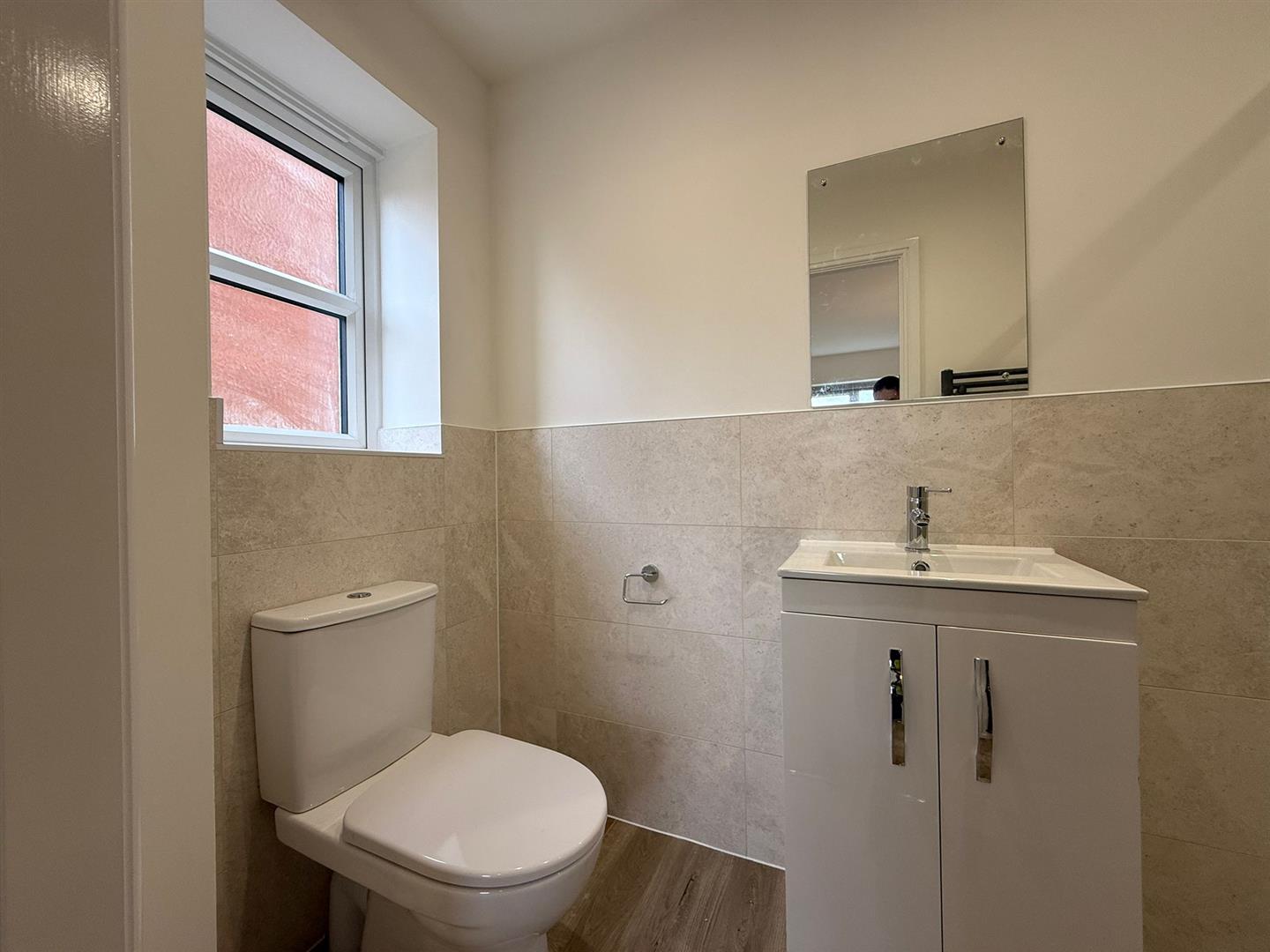 3 Bedroom House To Rent image 13